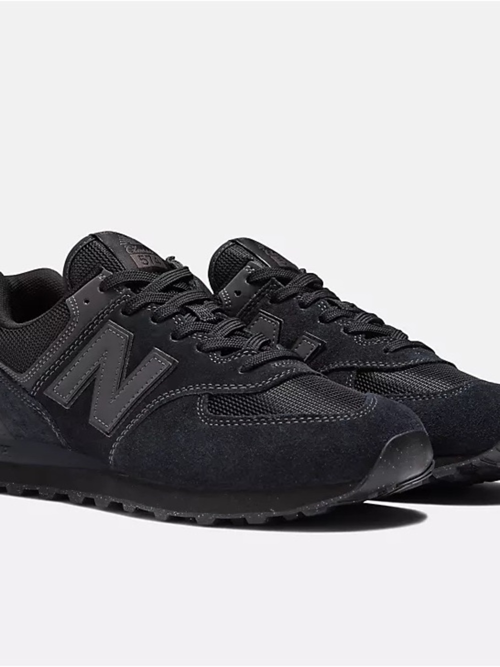 New Balance Men’s 574 Core : Black on Black style